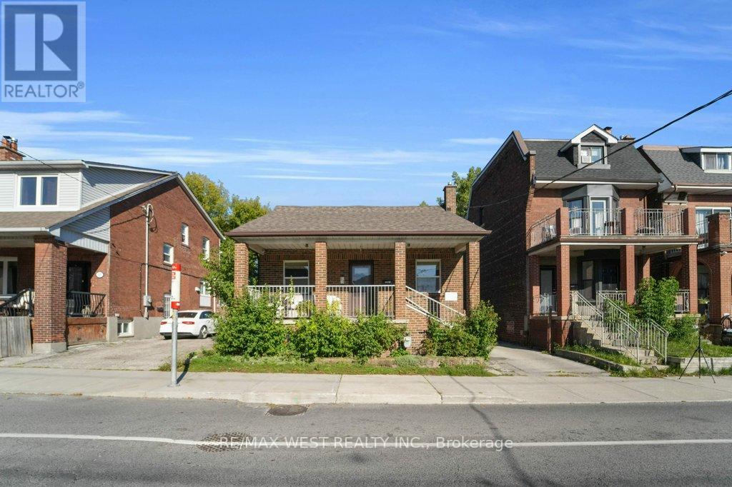 225 Oakwood Avenue, Toronto, Ontario  M6E 2V3 - Photo 3 - C12718186