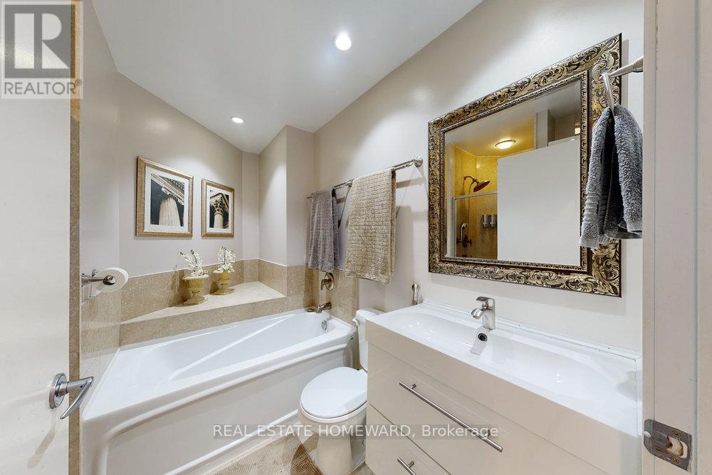 1208 - 218 Queens Quay W, Toronto, Ontario  M5J 2Y6 - Photo 26 - C12718196