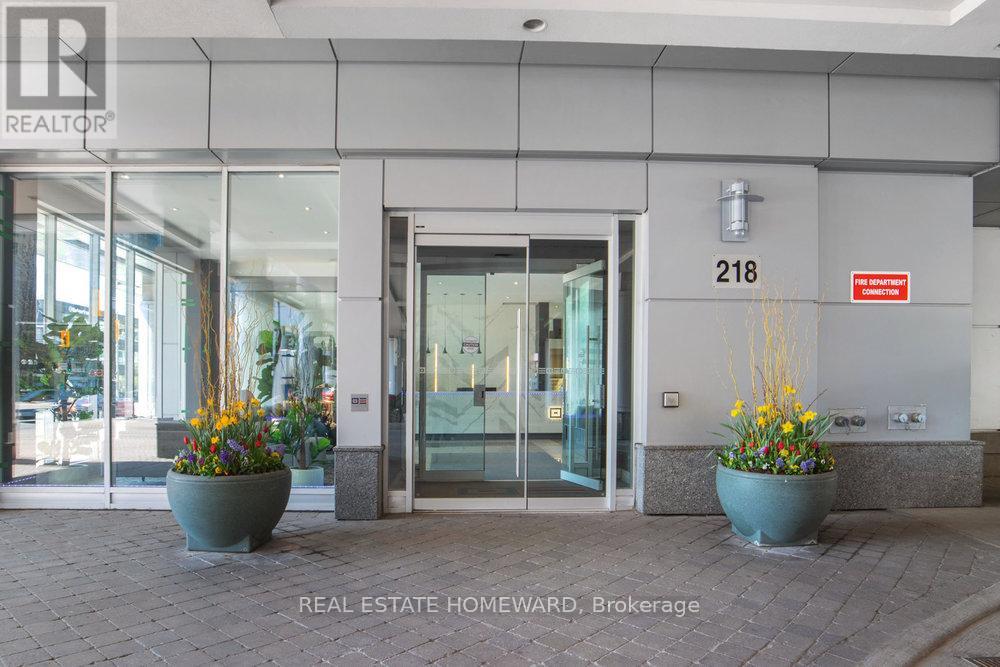 1208 - 218 Queens Quay W, Toronto, Ontario  M5J 2Y6 - Photo 3 - C12718196