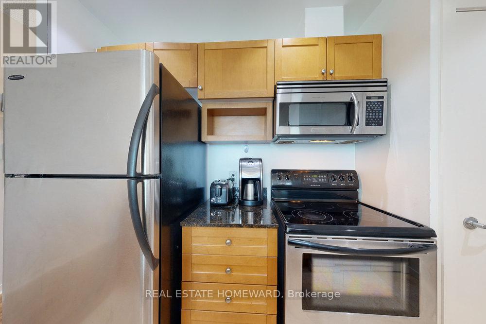 1208 - 218 Queens Quay W, Toronto, Ontario  M5J 2Y6 - Photo 9 - C12718196