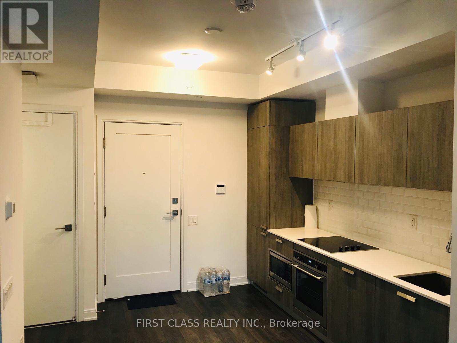 604 - 50 Charles Street E, Toronto, Ontario  M4Y 0C3 - Photo 4 - C12718254