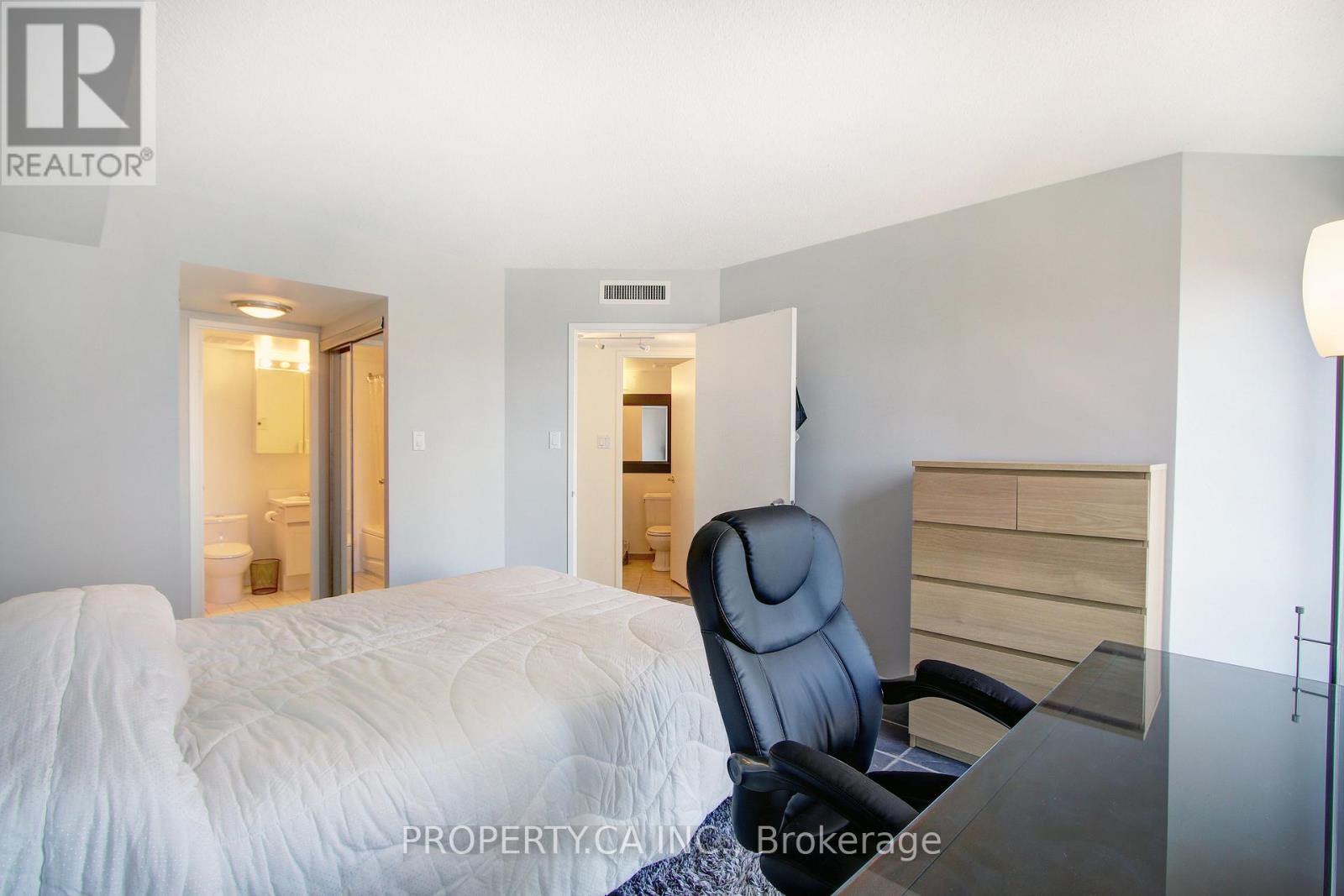 2204 - 1001 Bay Street, Toronto, Ontario  M5S 3A6 - Photo 14 - C12718310