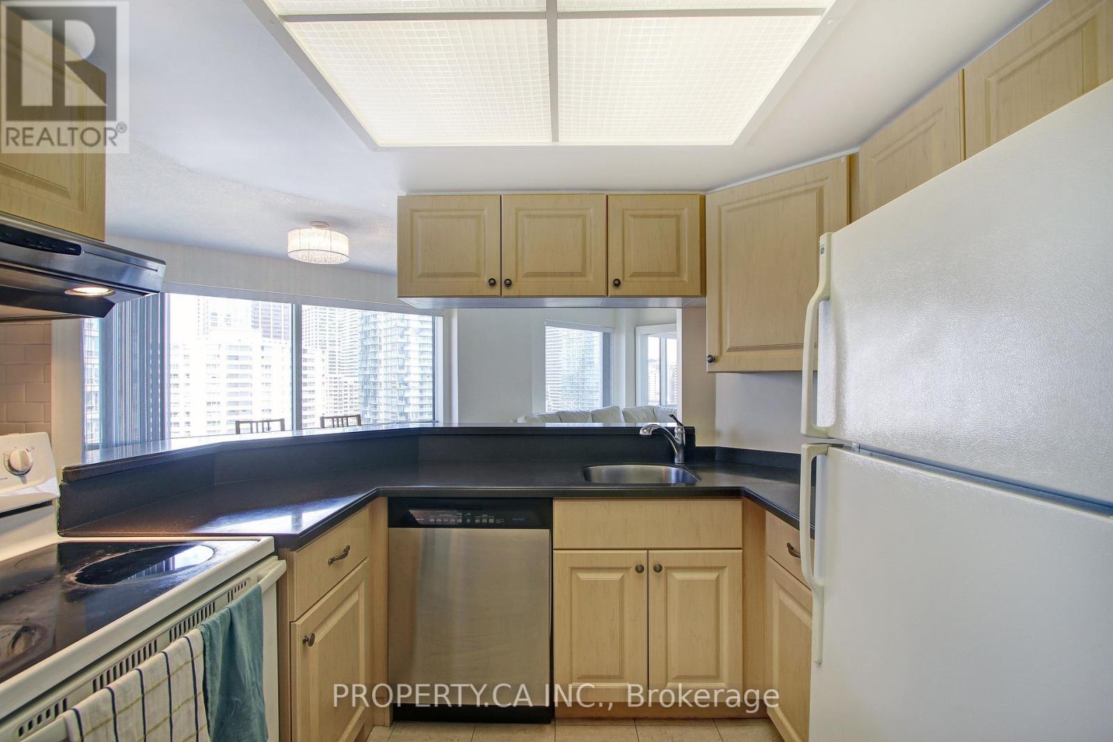 2204 - 1001 Bay Street, Toronto, Ontario  M5S 3A6 - Photo 3 - C12718310