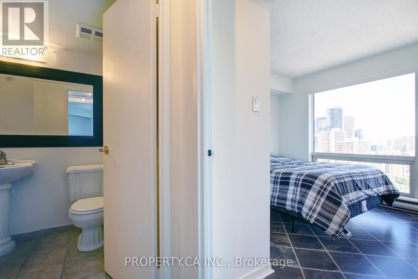 2204 - 1001 Bay Street, Toronto, Ontario  M5S 3A6 - Photo 8 - C12718310