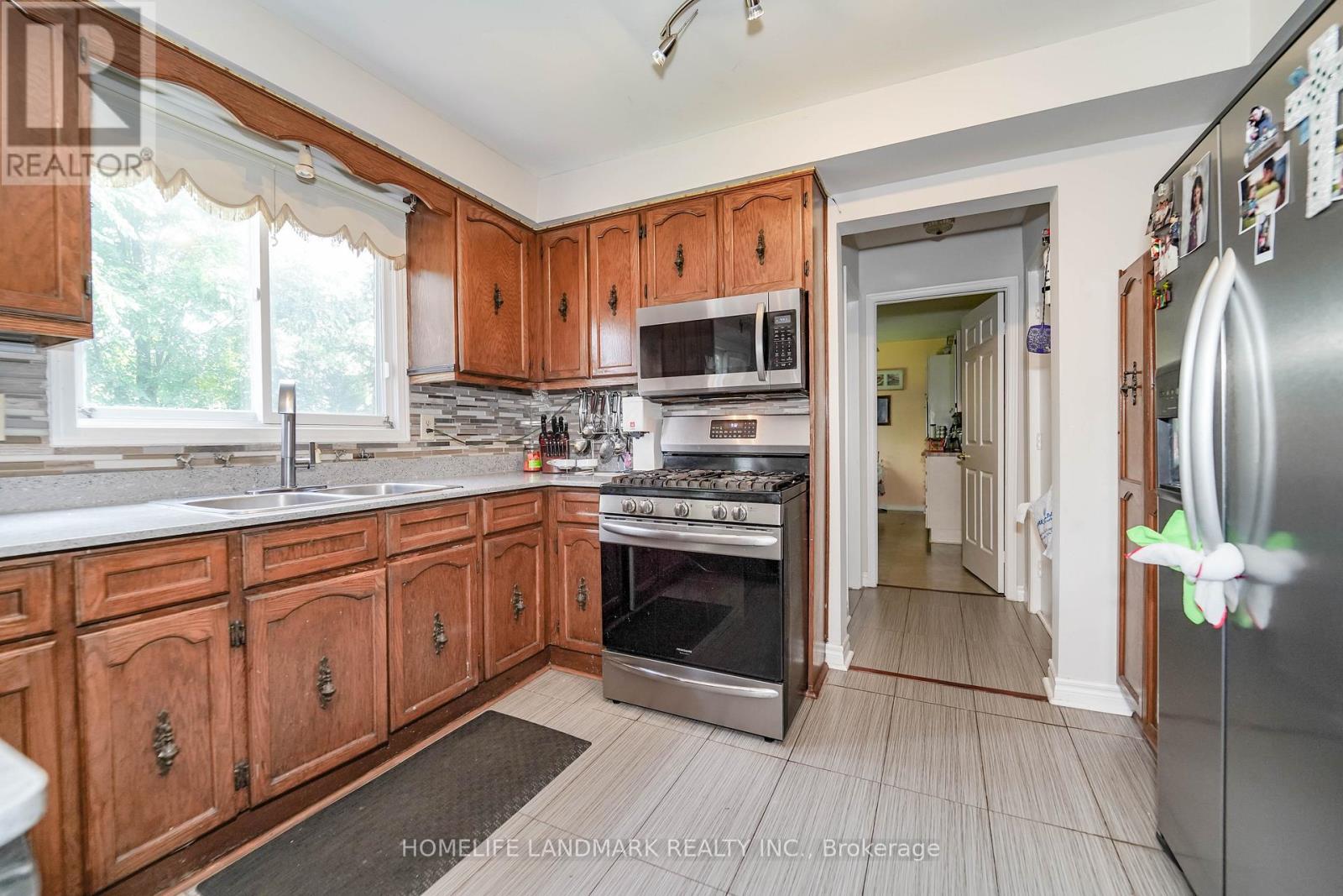 3 Ruddell Place, Toronto, Ontario  M1C 3E4 - Photo 8 - E12718234