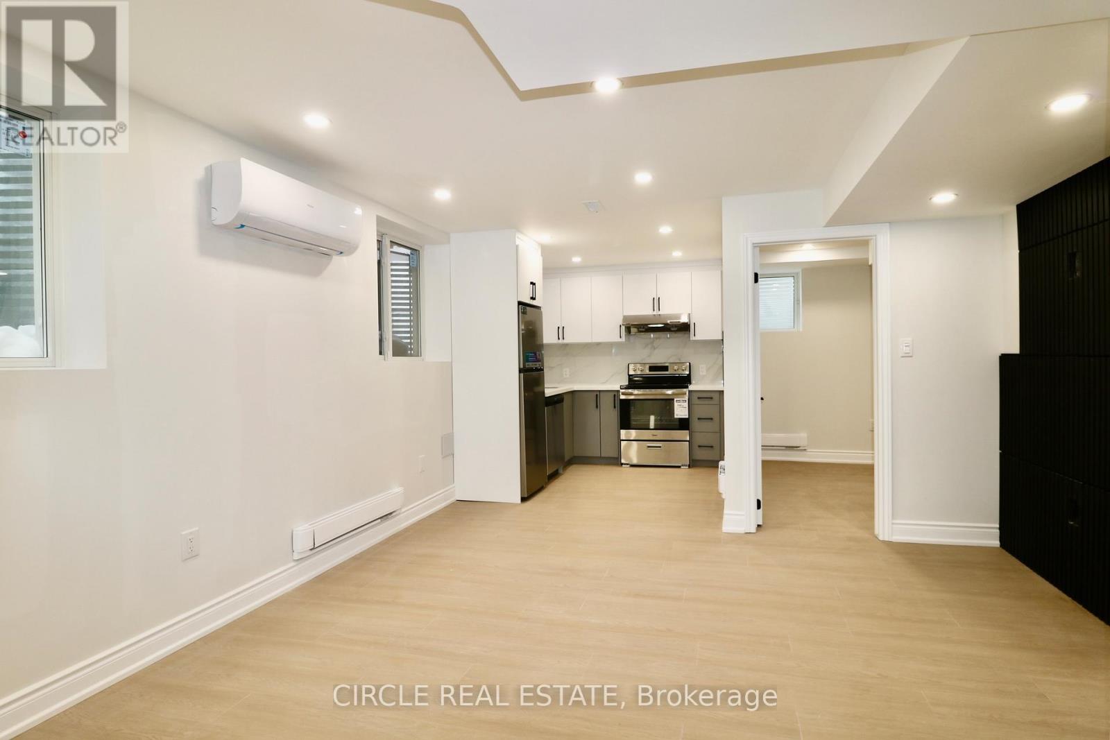 3 HINKSON STREET, Whitby, Ontario