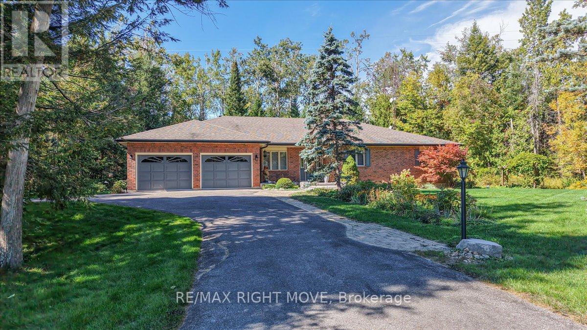 1892 Carriage Court, Severn, Ontario  L3V 6H2 - Photo 3 - S12425534