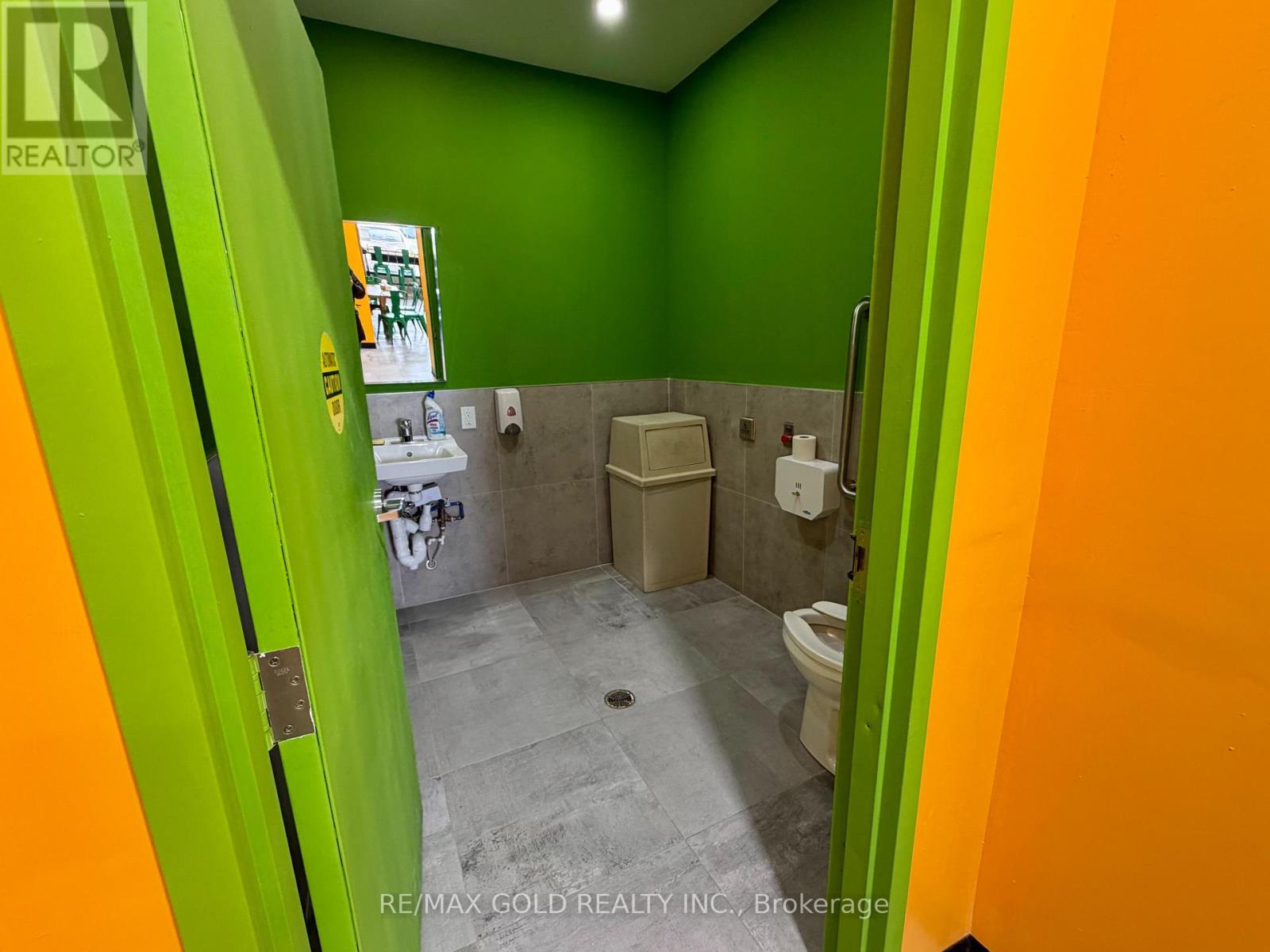 10 - 16925 Yonge Street, Newmarket, Ontario  L3Y 5Y1 - Photo 11 - N12718244