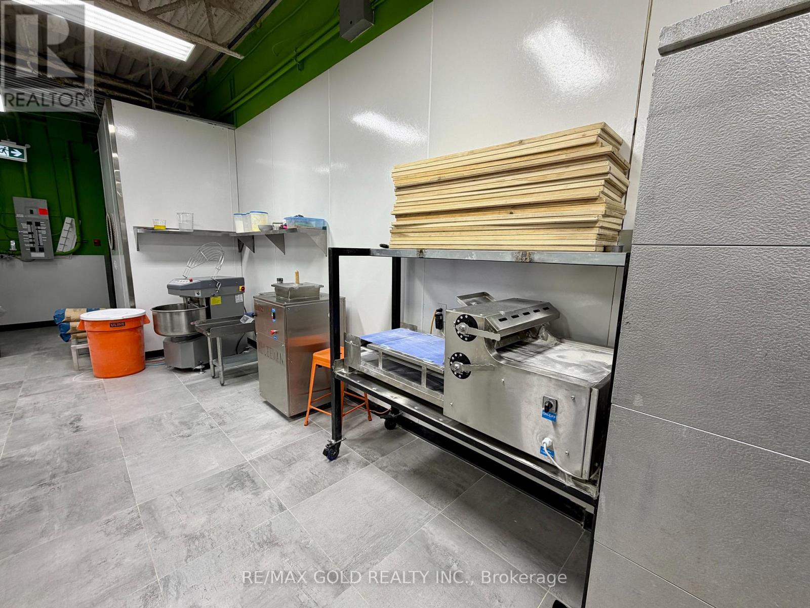 10 - 16925 Yonge Street, Newmarket, Ontario  L3Y 5Y1 - Photo 23 - N12718244