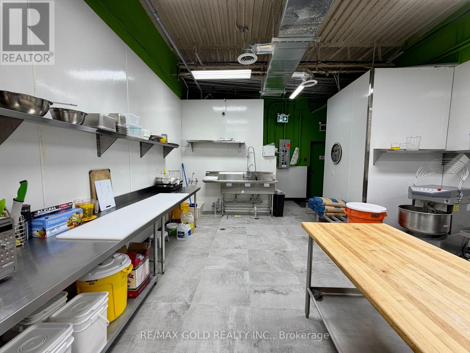 10 - 16925 Yonge Street, Newmarket, Ontario  L3Y 5Y1 - Photo 25 - N12718244