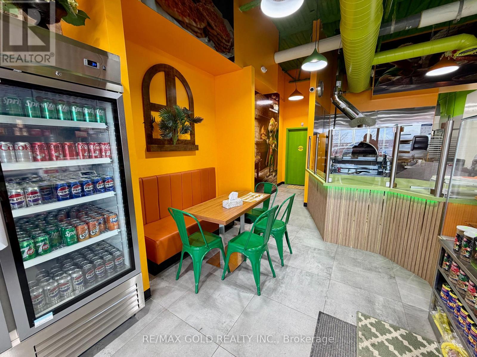 10 - 16925 Yonge Street, Newmarket, Ontario  L3Y 5Y1 - Photo 5 - N12718244