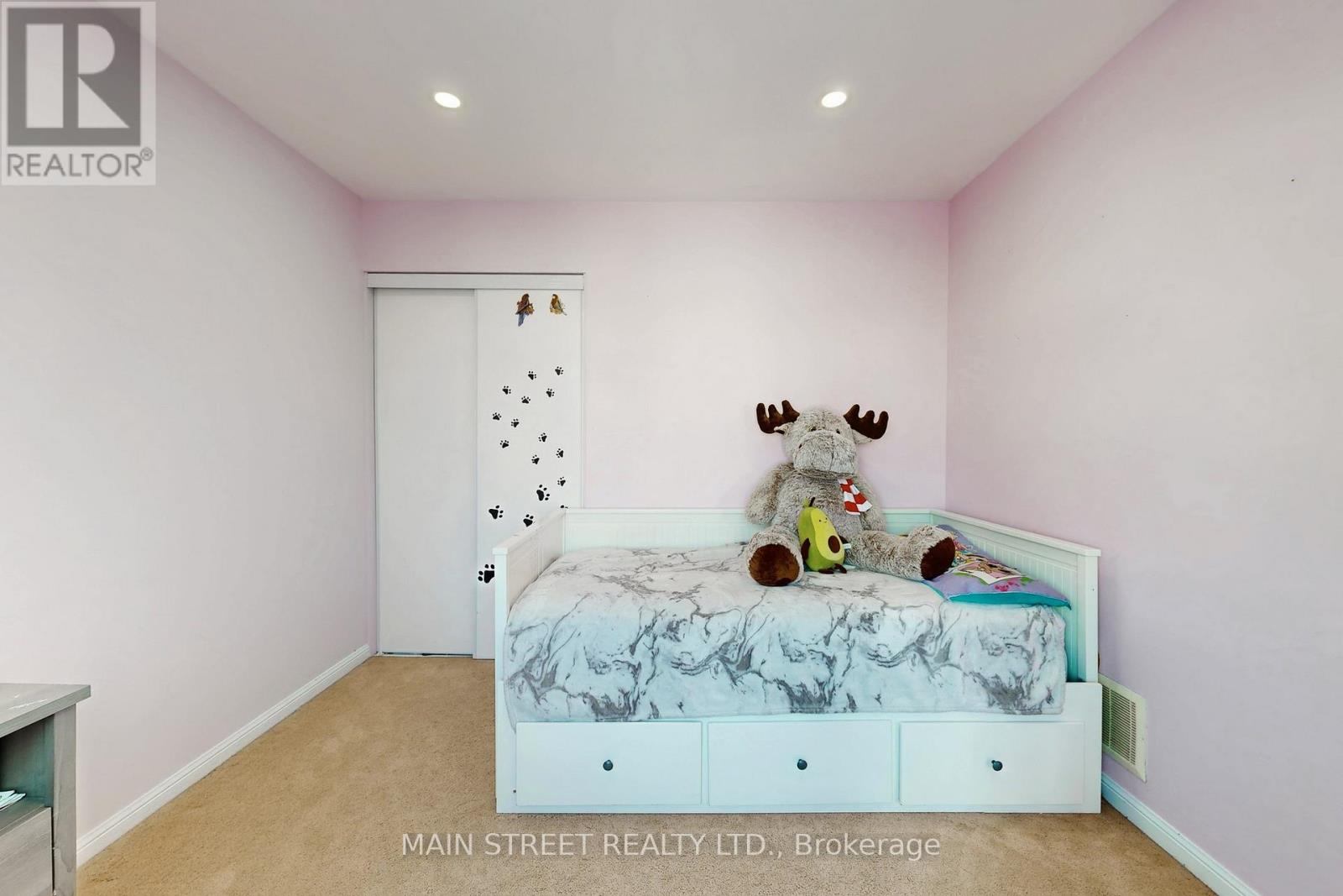 20 Dougherty Crescent, Whitchurch-Stouffville, Ontario  L4A 0A6 - Photo 38 - N12718274