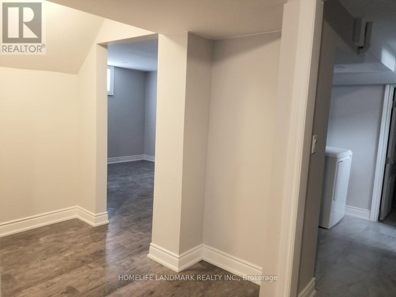 12 Ottawa Court, Aurora, Ontario  L4G 2Y7 - Photo 3 - N12718298