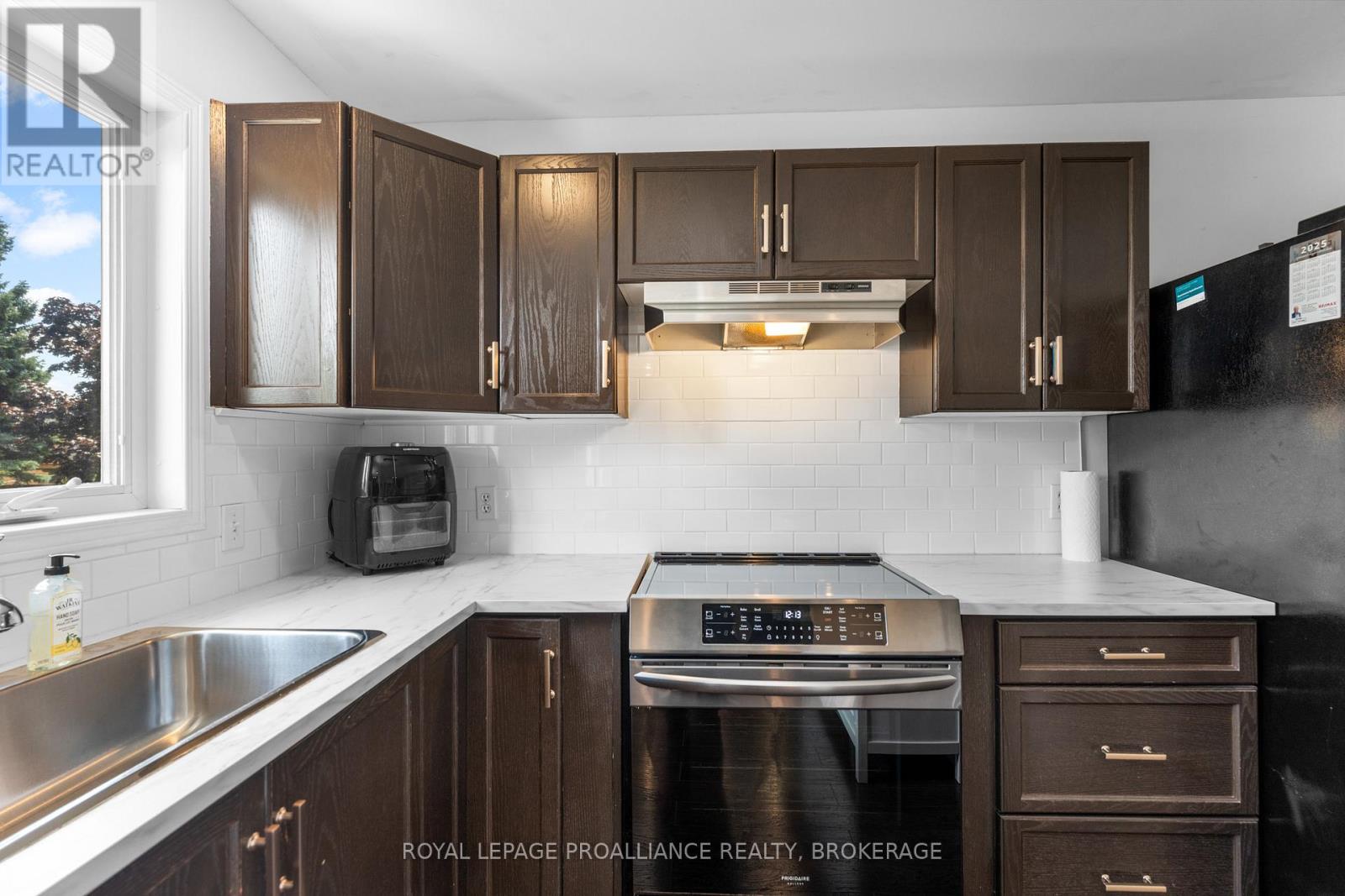 343 Sunrise Crescent, Kingston, Ontario K7M 8A5 - Photo 12 - X12718106