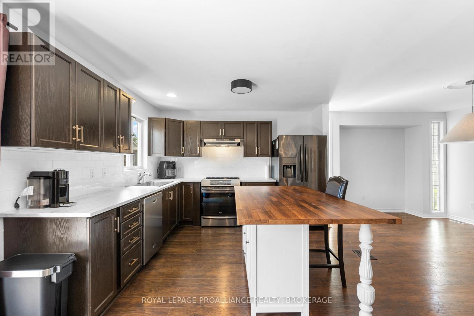 343 Sunrise Crescent, Kingston, Ontario K7M 8A5 - Photo 8 - X12718106