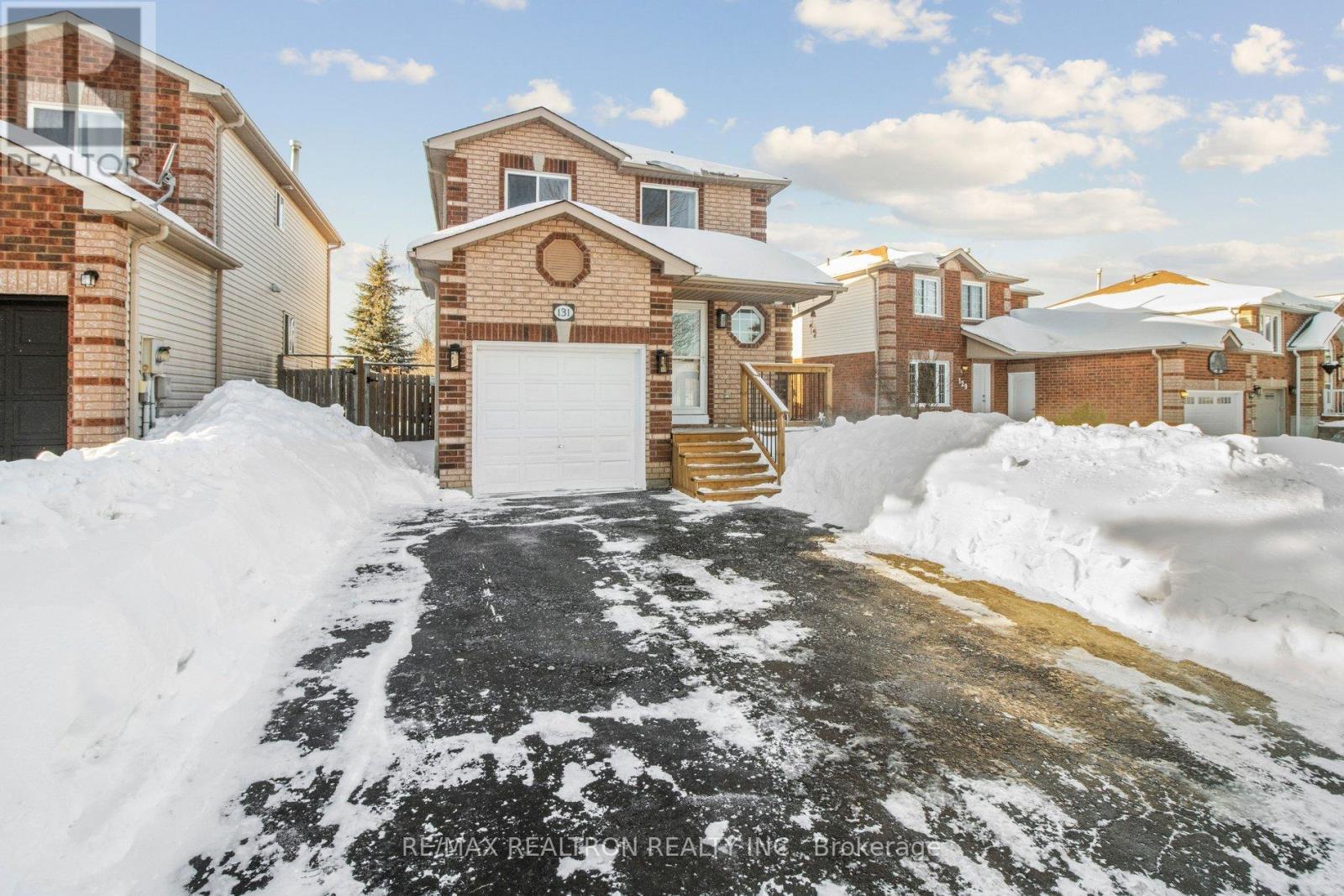 131 Columbia Road, Barrie, Ontario  L4N 8E5 - Photo 3 - S12718170