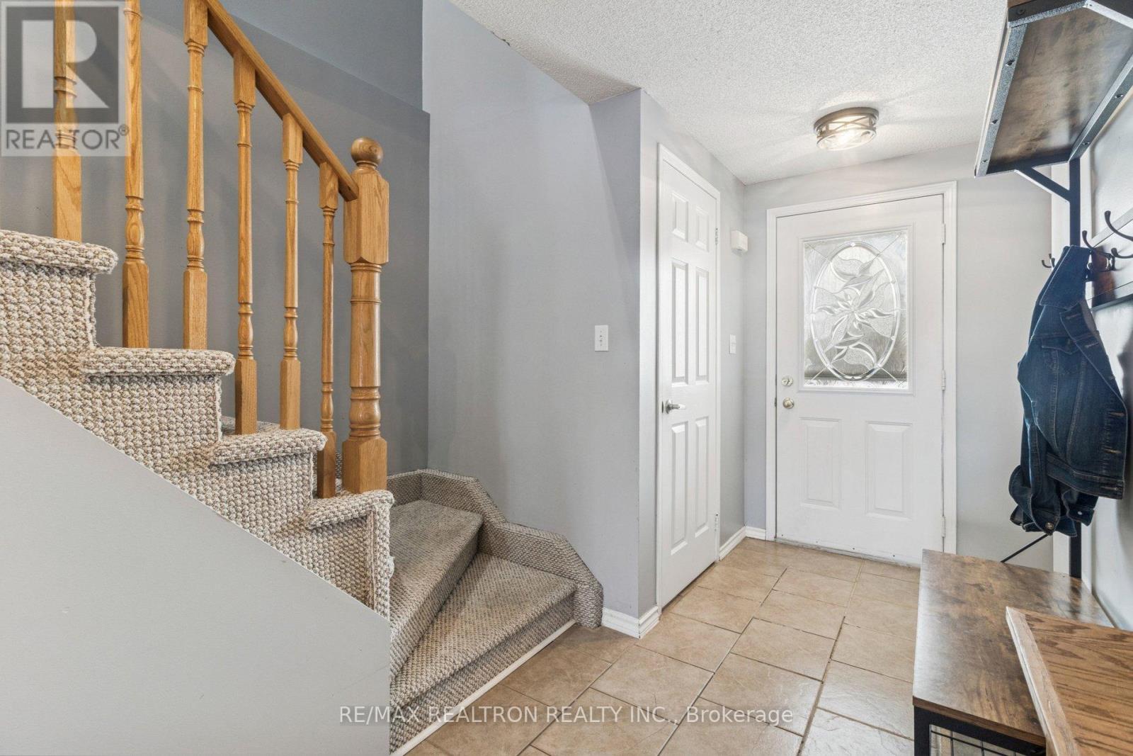 131 Columbia Road, Barrie, Ontario  L4N 8E5 - Photo 5 - S12718170