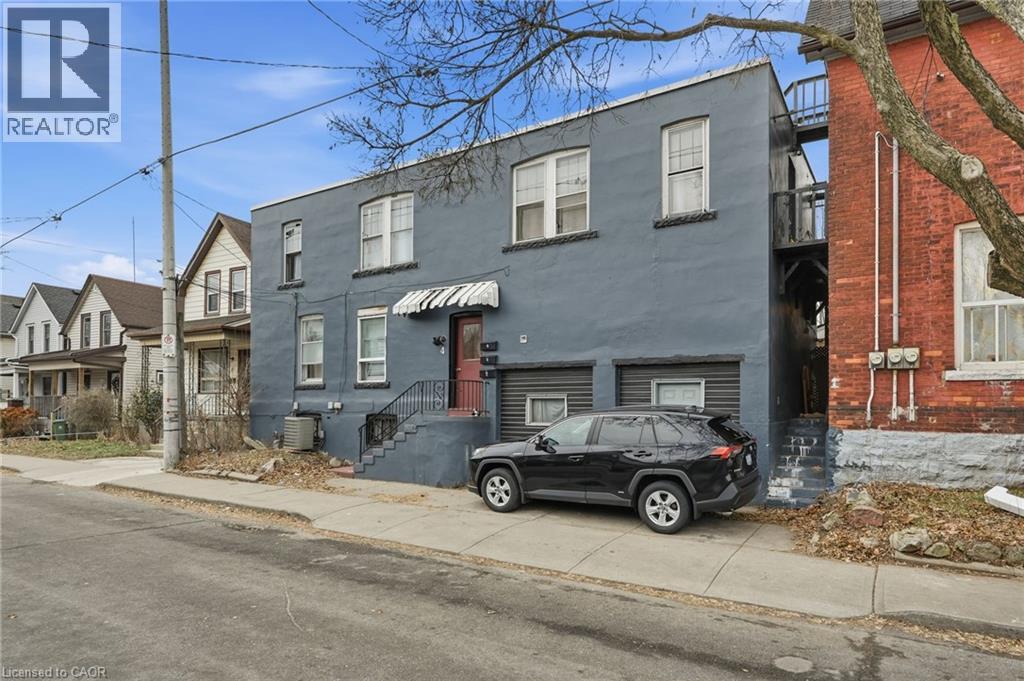 4 Rosemont Avenue, Hamilton, Ontario  L8L 6M4 - Photo 2 - 40800135