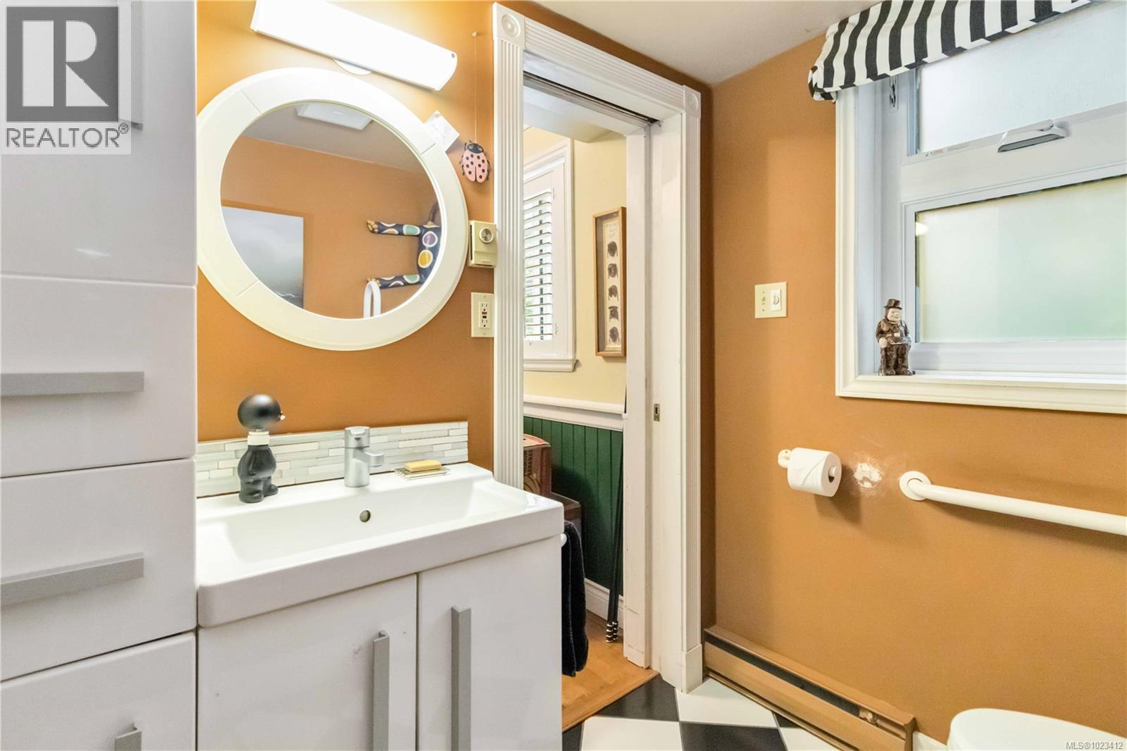 956 Westing Rd, Saanich, British Columbia  V9A 2G5 - Photo 34 - 1023412