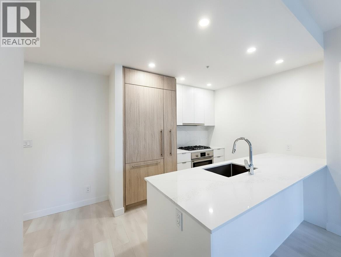 3207 537 Cottonwood Avenue, Coquitlam, British Columbia  V3J 0S4 - Photo 1 - R3073504