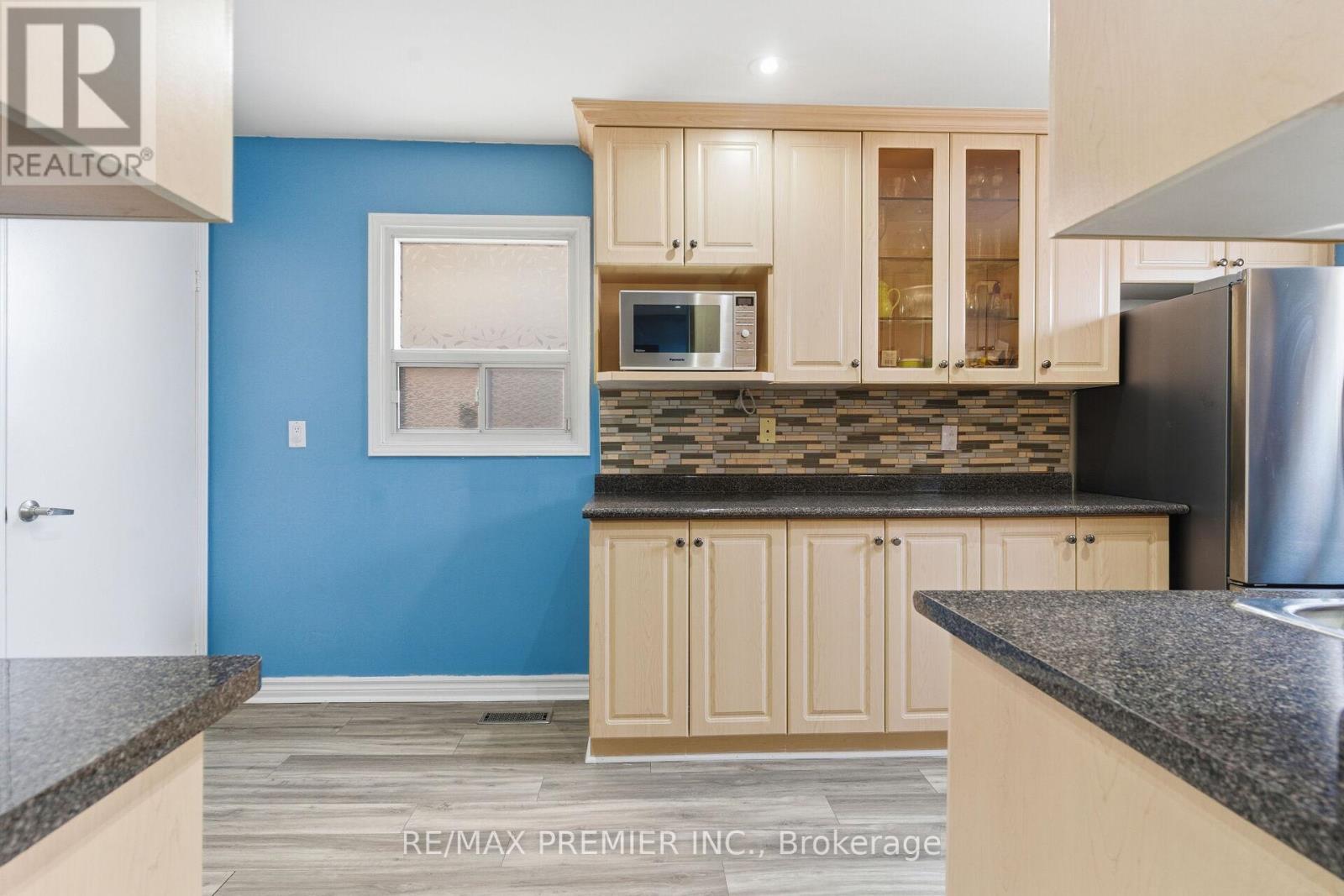 15 Beulah Street, Toronto, Ontario  M9V 4S9 - Photo 22 - W12718180