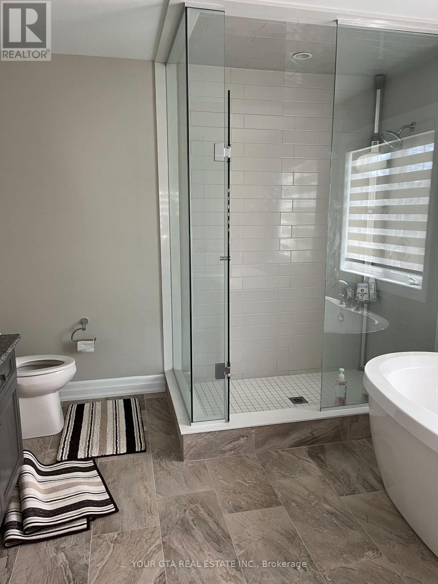 Oakvill - 102 Burnhamthorpe Road E Road, Oakville, Ontario  L6H 0X8 - Photo 11 - W12718220