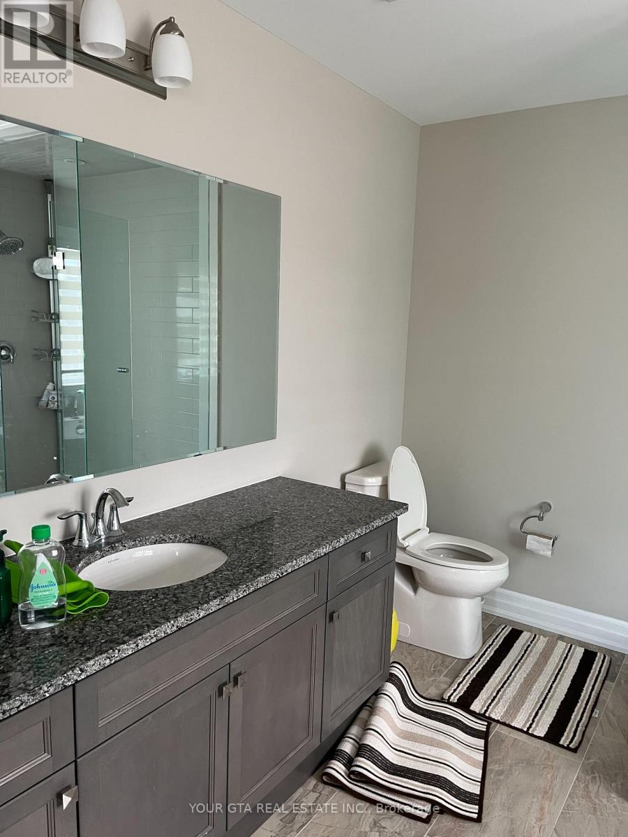 Oakvill - 102 Burnhamthorpe Road E Road, Oakville, Ontario  L6H 0X8 - Photo 13 - W12718220