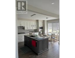 OAKVILL - 102 BURNHAMTHORPE ROAD E ROAD, Oakville, Ontario