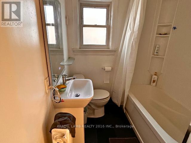 84 Seventeenth Street, Toronto, Ontario  M8V 3K4 - Photo 15 - W12718236