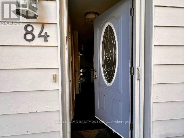 84 Seventeenth Street, Toronto, Ontario  M8V 3K4 - Photo 4 - W12718236