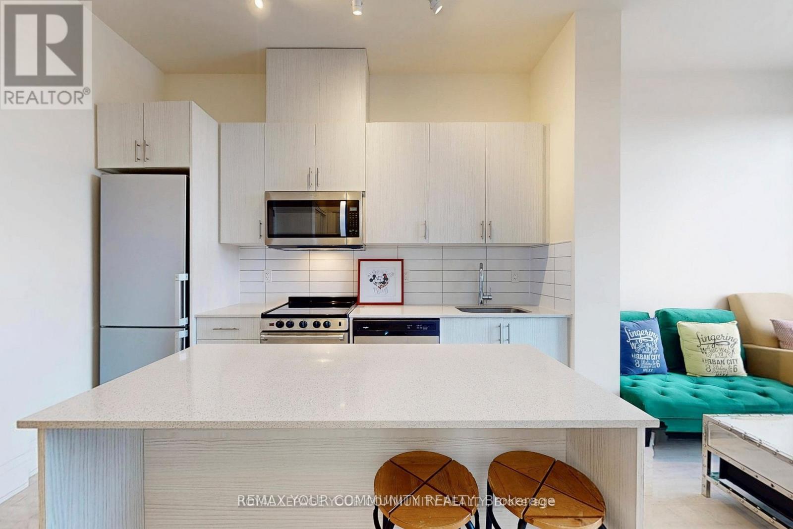 807 - 509 Dundas Street W, Oakville, Ontario  L6M 4M2 - Photo 8 - W12718240