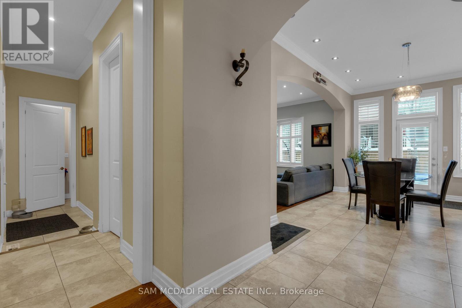 136 North Park Boulevard, Oakville, Ontario  L6M 0W6 - Photo 16 - W12718260