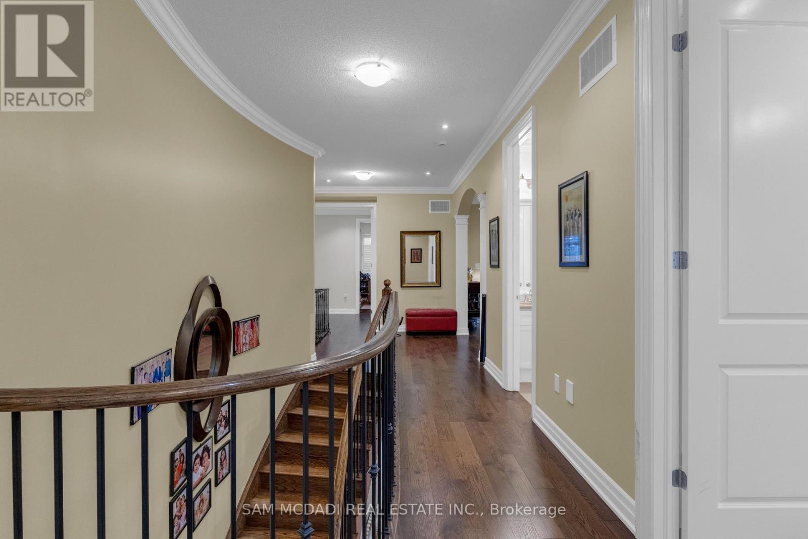 136 North Park Boulevard, Oakville, Ontario  L6M 0W6 - Photo 29 - W12718260