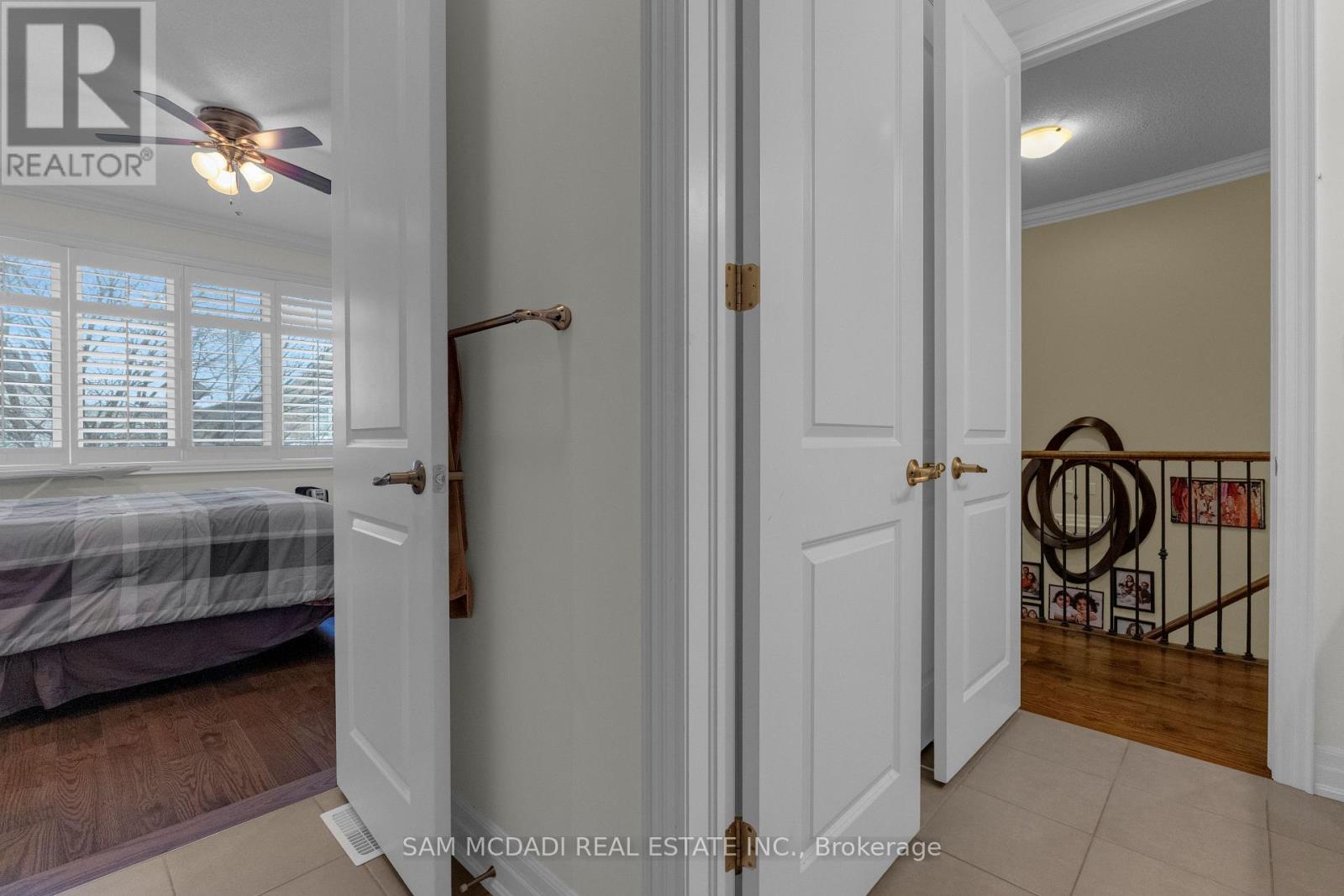 136 North Park Boulevard, Oakville, Ontario  L6M 0W6 - Photo 30 - W12718260