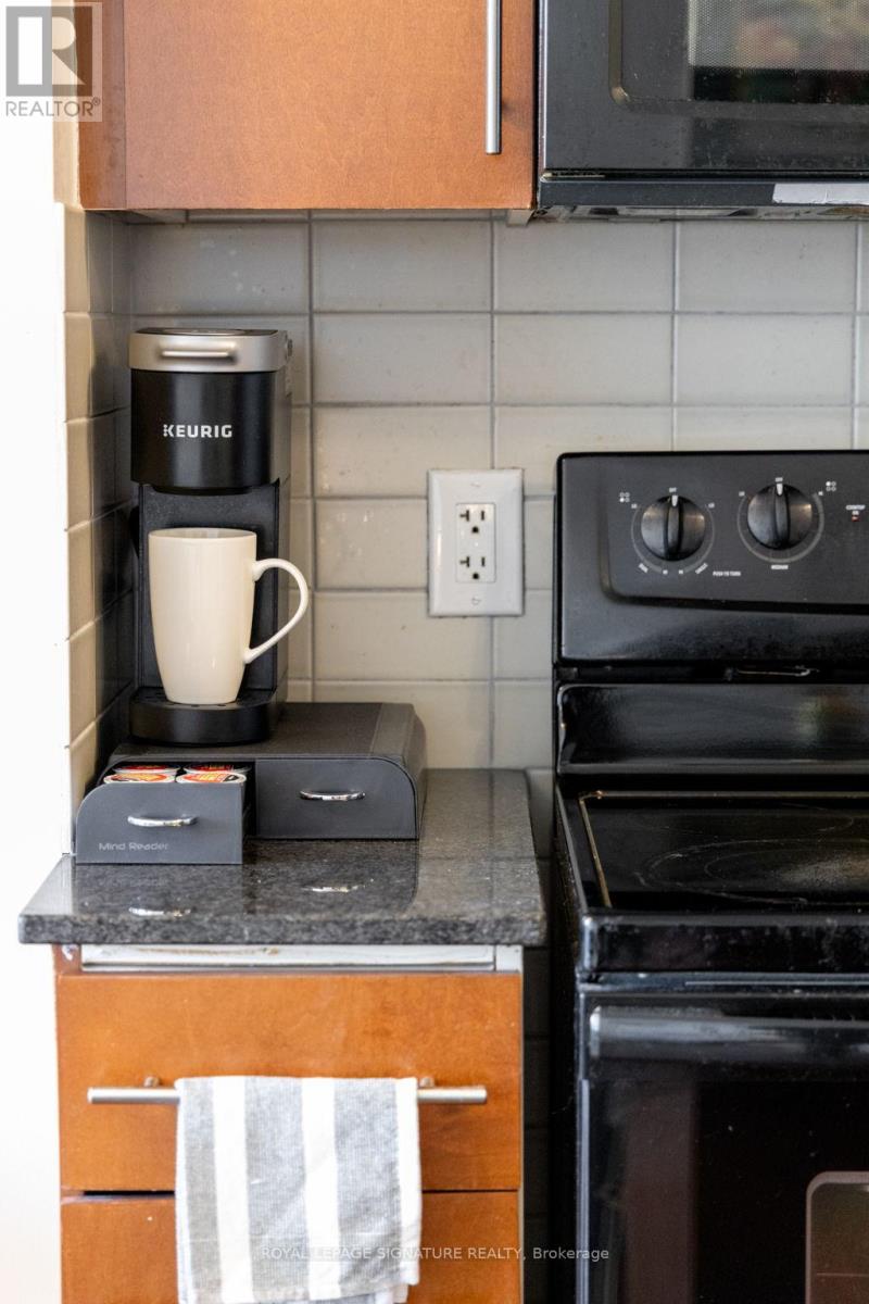 2908 - 330 Burnhamthorpe Road W, Mississauga, Ontario  L5B 0E1 - Photo 18 - W12718288