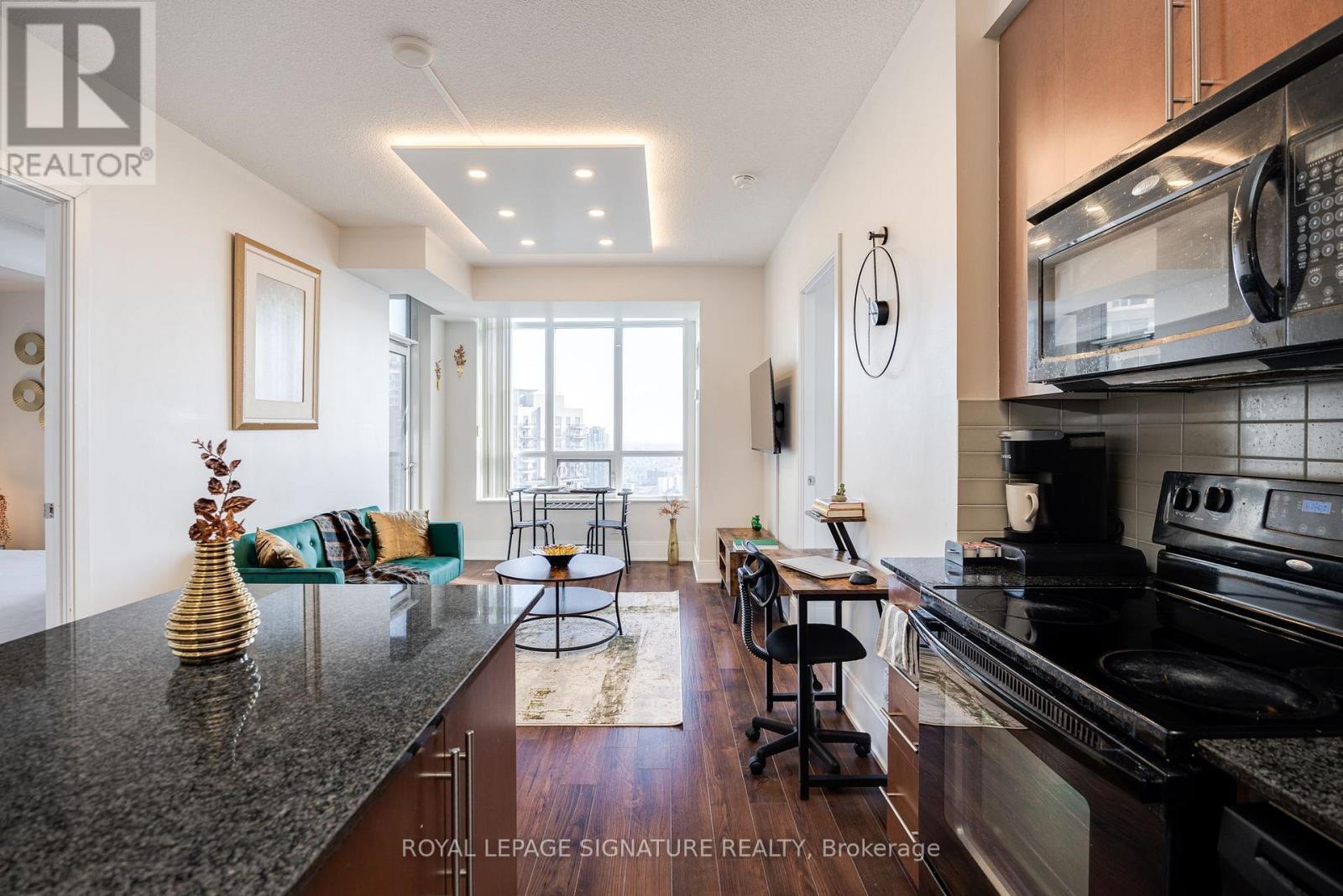 2908 - 330 Burnhamthorpe Road W, Mississauga, Ontario  L5B 0E1 - Photo 8 - W12718288