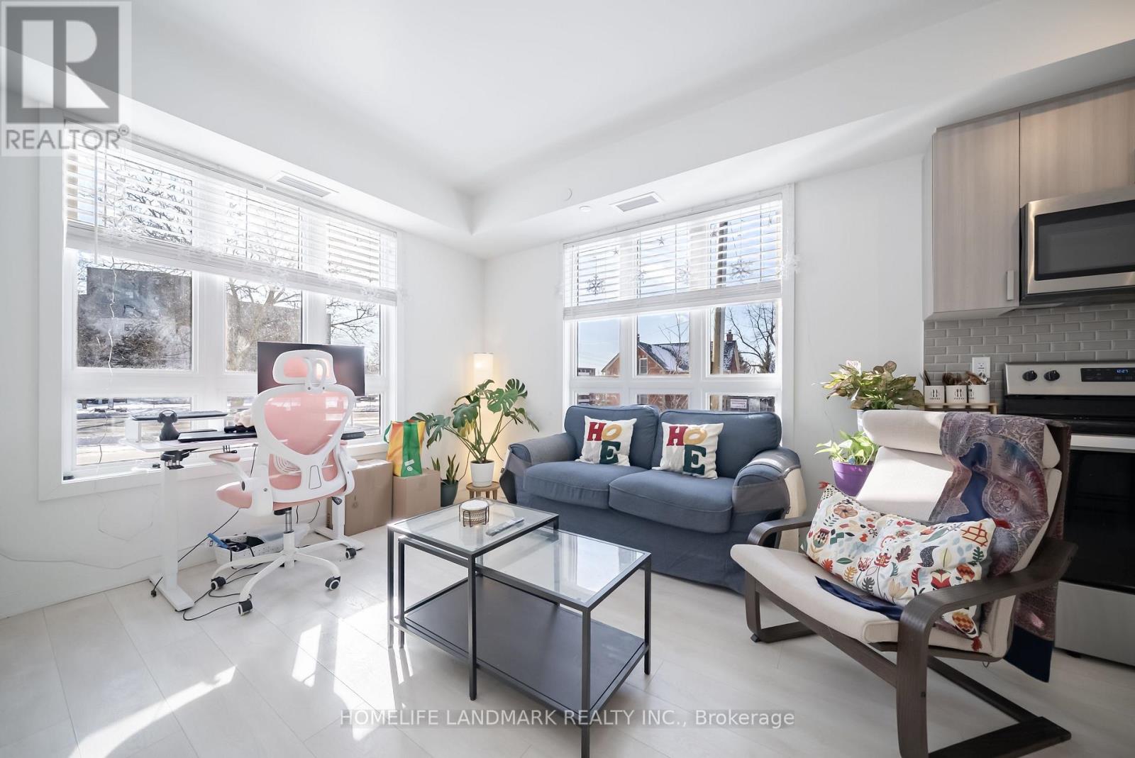 2 - 4015 Hickory Drive, Mississauga, Ontario  L4W 1L1 - Photo 5 - W12718324