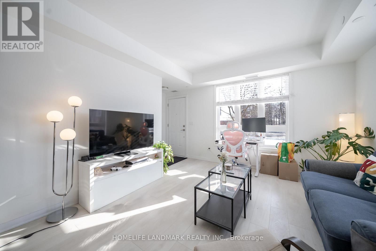 2 - 4015 Hickory Drive, Mississauga, Ontario  L4W 1L1 - Photo 6 - W12718324