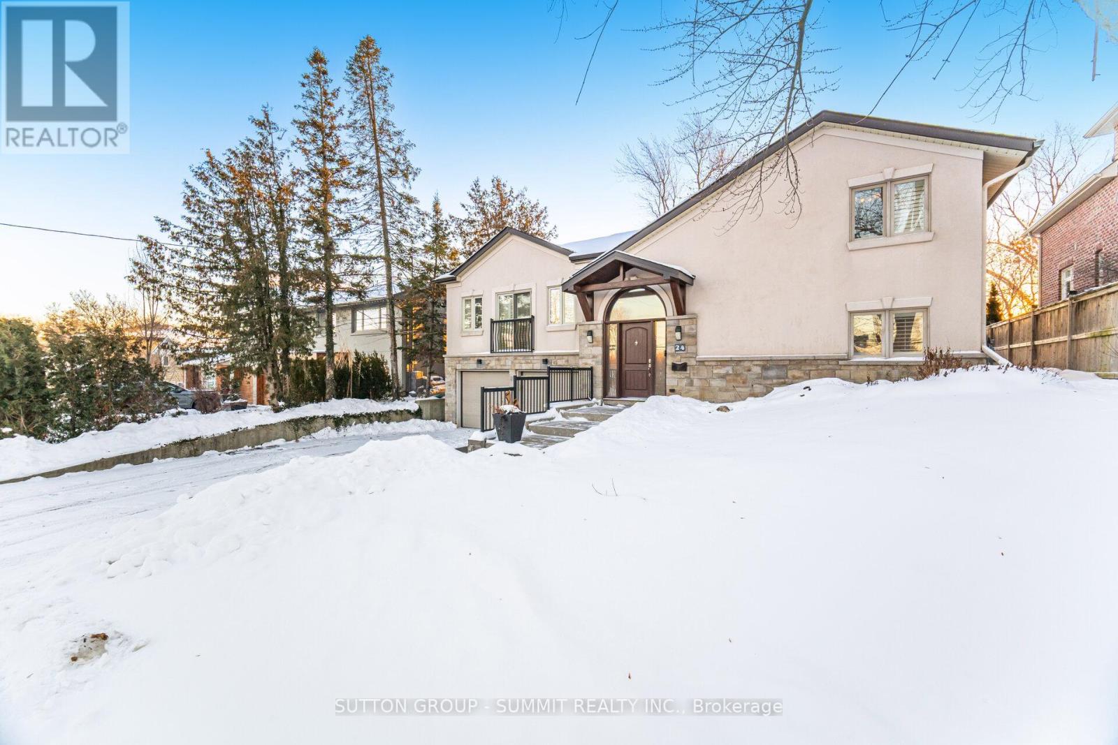 24 Joymar Drive, Mississauga, Ontario  L5M 1E9 - Photo 4 - W12718338