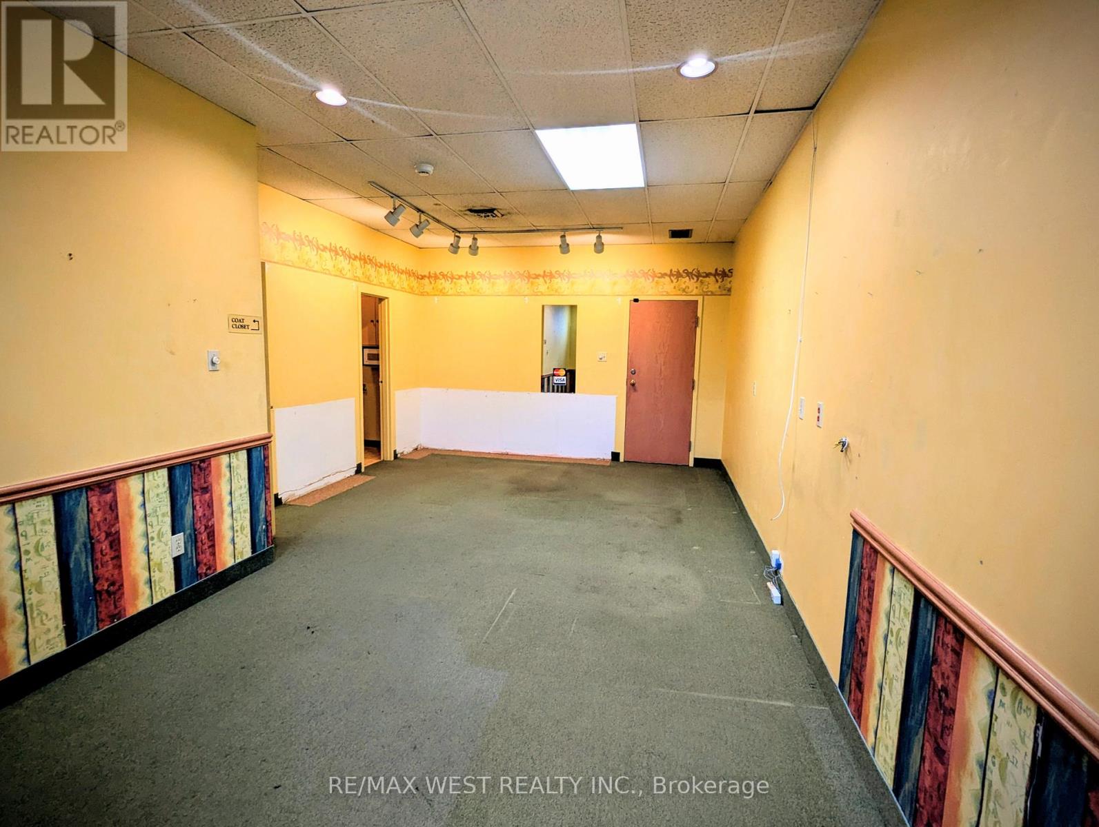 B - 3269 Bloor Street W, Toronto, Ontario  M8X 1E2 - Photo 3 - W12718346