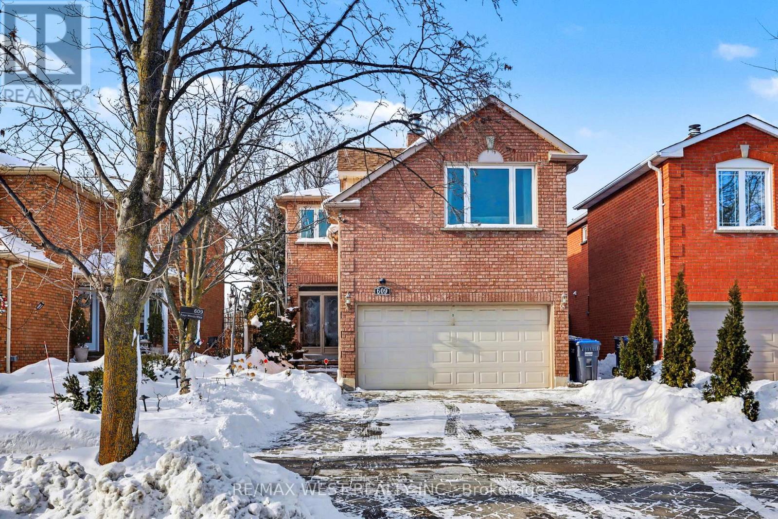 609 FOUR WINDS WAY, Mississauga, Ontario