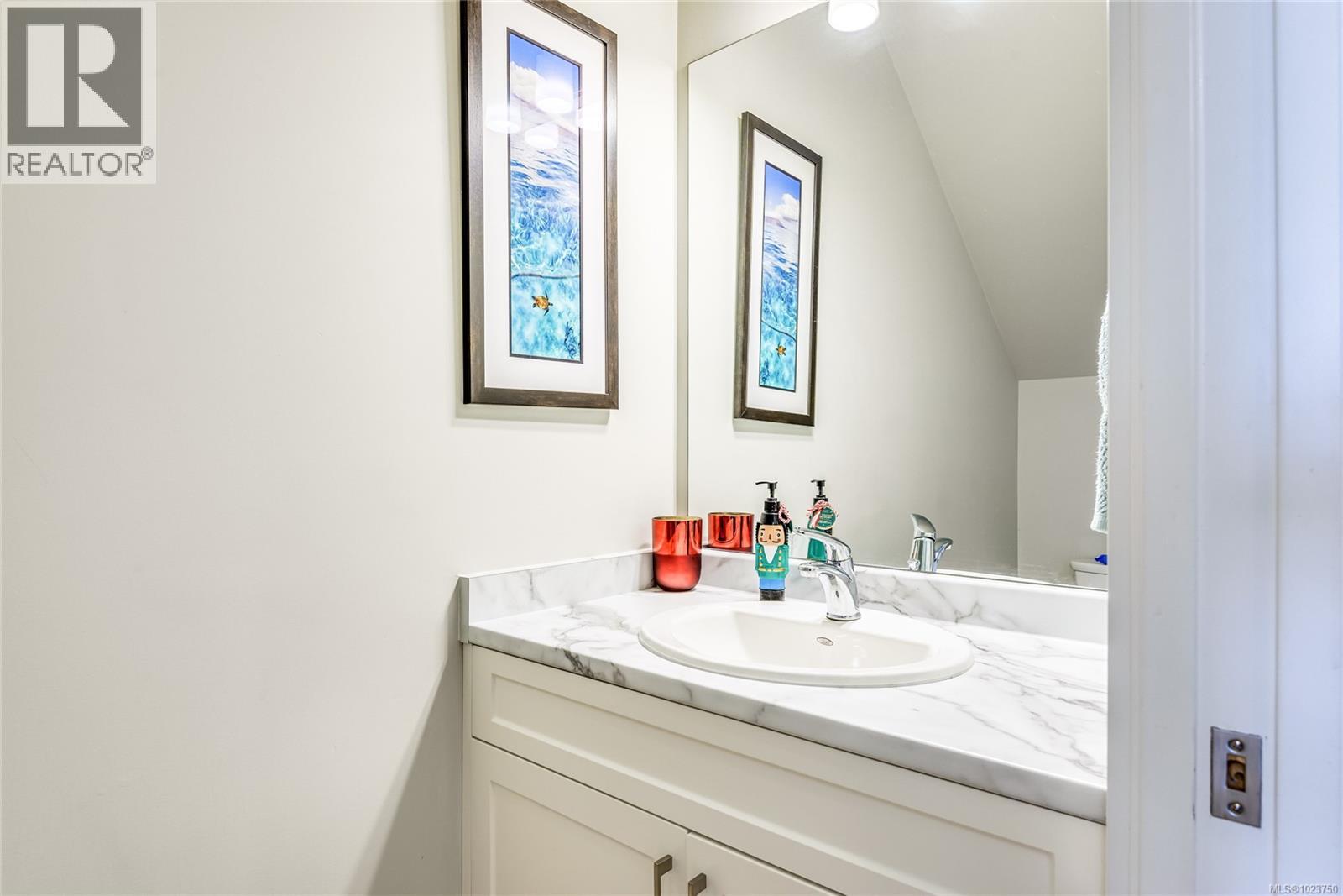 B 242 Petersen Rd, Campbell River, British Columbia V9W 3H4 - Photo 11 - 1023750