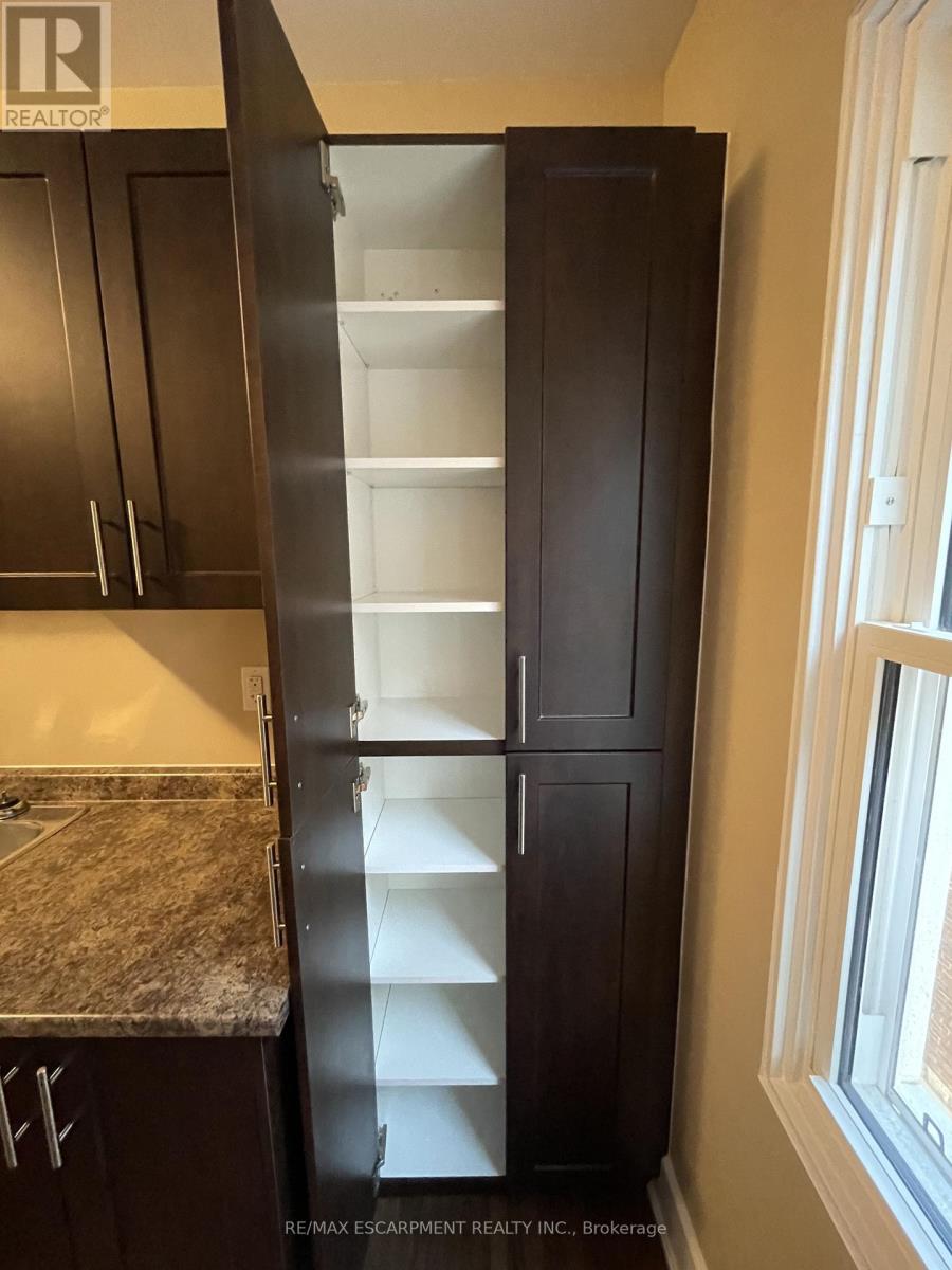 10 - 25 Mountwood Avenue, Hamilton, Ontario  L8N 2G8 - Photo 10 - X12718212