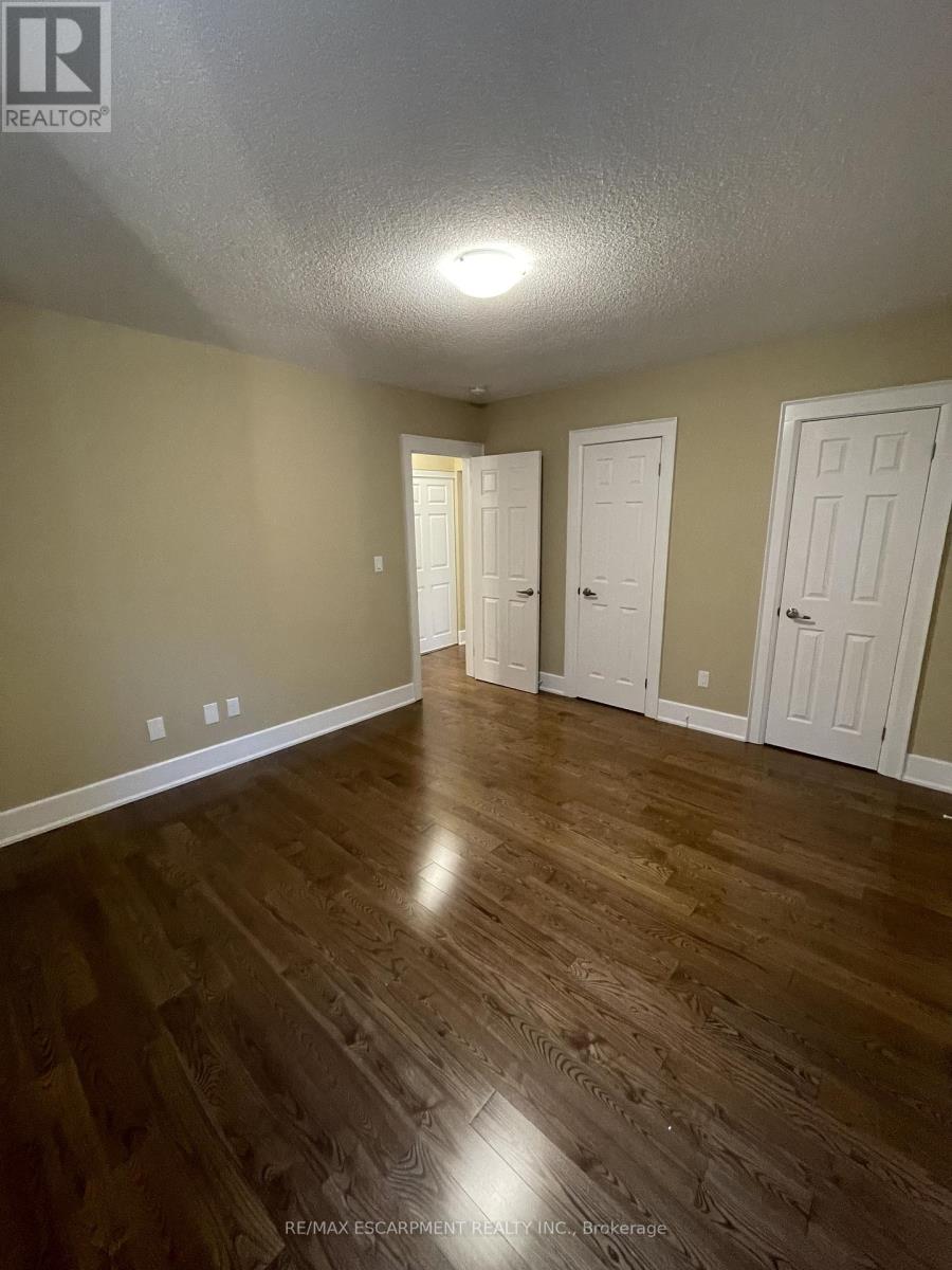 10 - 25 Mountwood Avenue, Hamilton, Ontario  L8N 2G8 - Photo 13 - X12718212