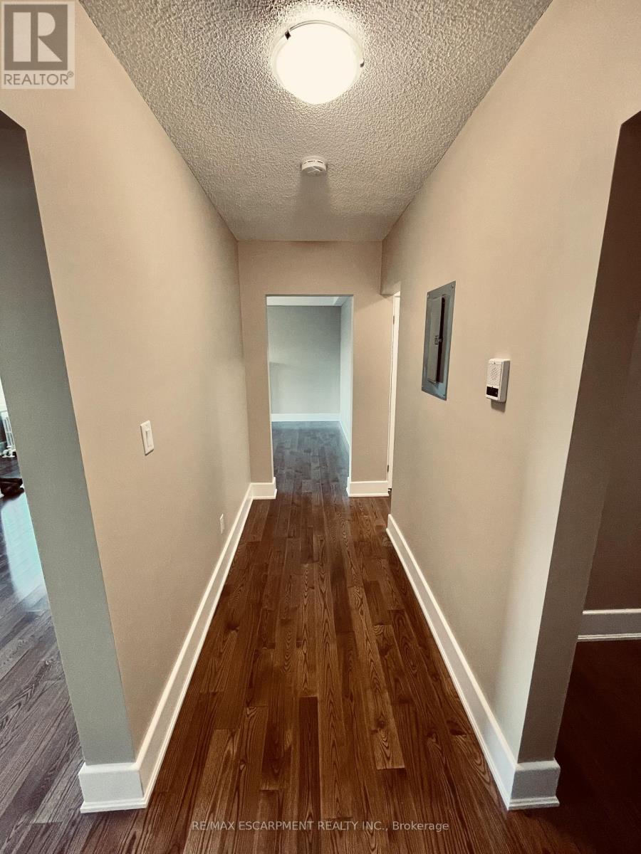 10 - 25 Mountwood Avenue, Hamilton, Ontario  L8N 2G8 - Photo 6 - X12718212