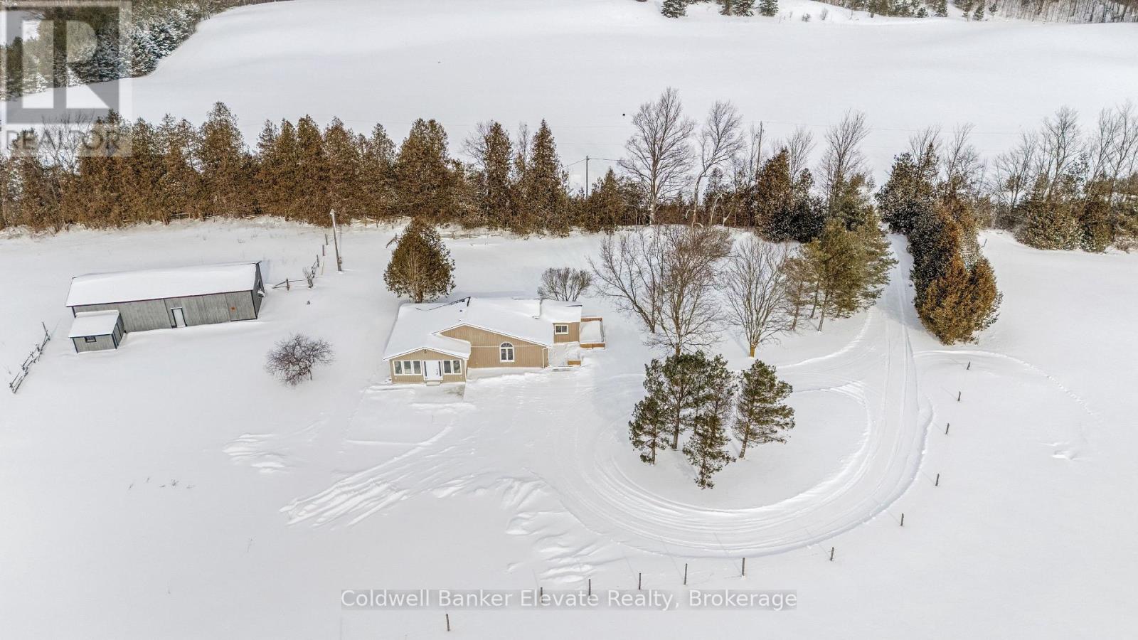 262700 Varney Road, West Grey, Ontario  N0G 1R0 - Photo 2 - X12718242