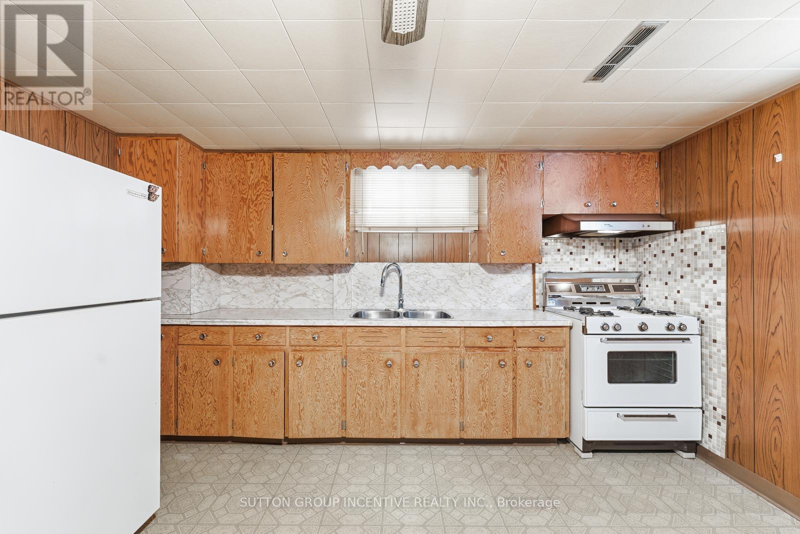 71 Kilgour Avenue, Welland, Ontario  L3C 2P8 - Photo 27 - X12718286