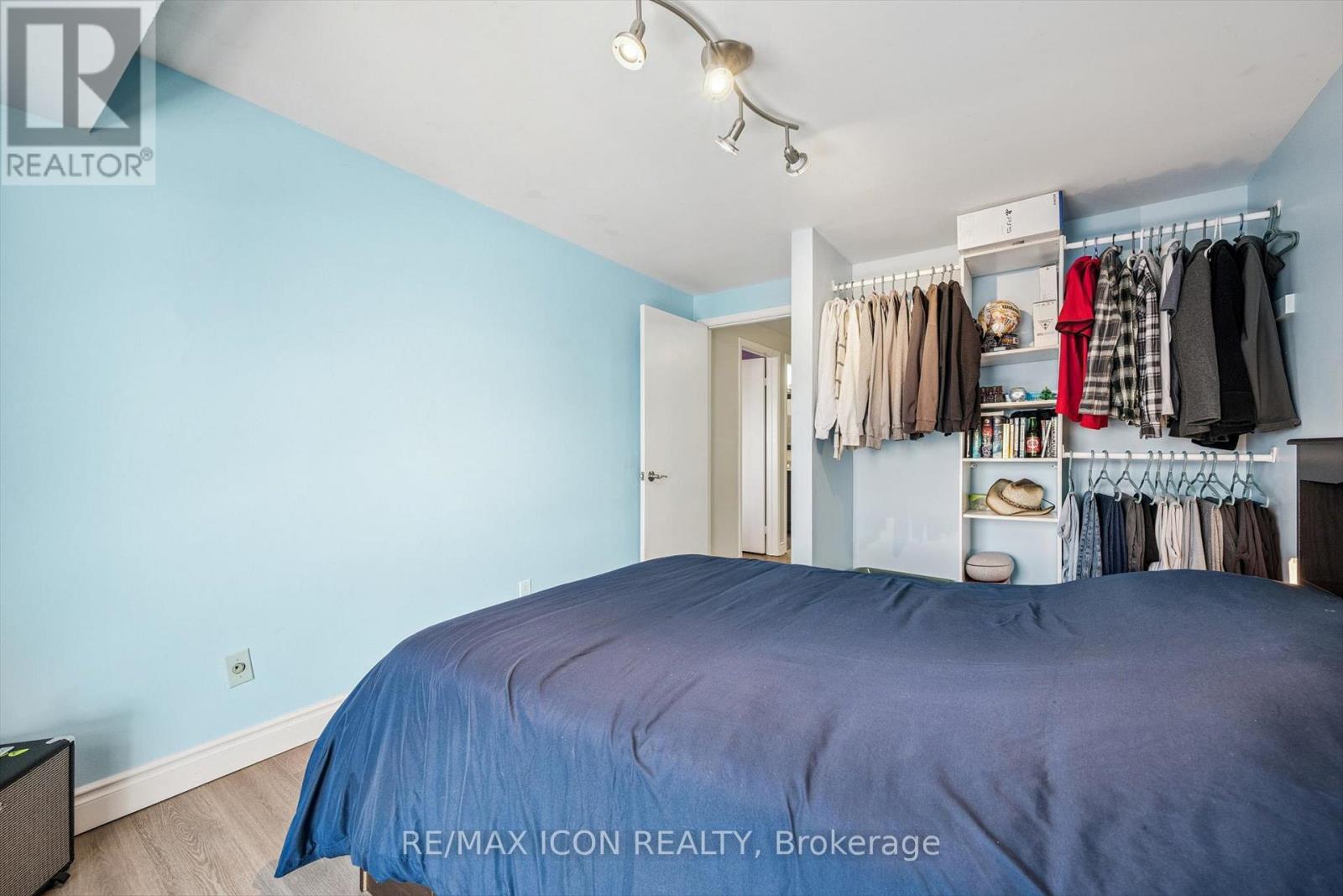 E - 297 Bluevale Street N, Waterloo, Ontario  N2J 4H6 - Photo 23 - X12718318