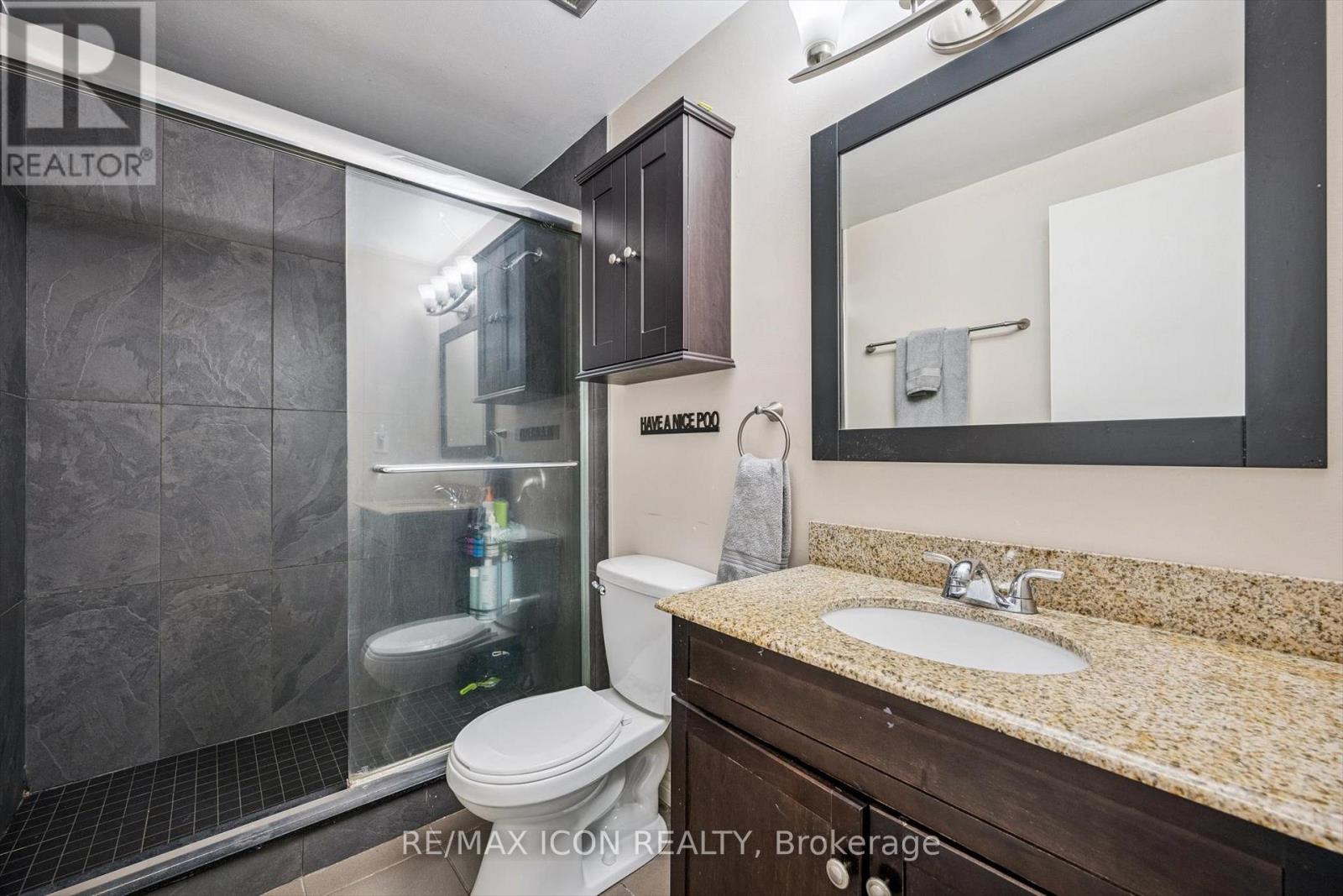 E - 297 Bluevale Street N, Waterloo, Ontario  N2J 4H6 - Photo 26 - X12718318