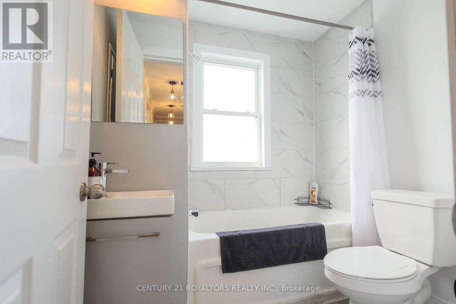 5283 Buchanan Avenue, Niagara Falls, Ontario  L2E 5A7 - Photo 17 - X12718334